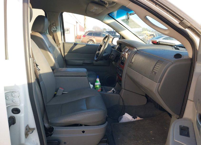 Photo 5 of 2005 Dodge Durango SLT (VIN 1D4HB48NX5F579168)