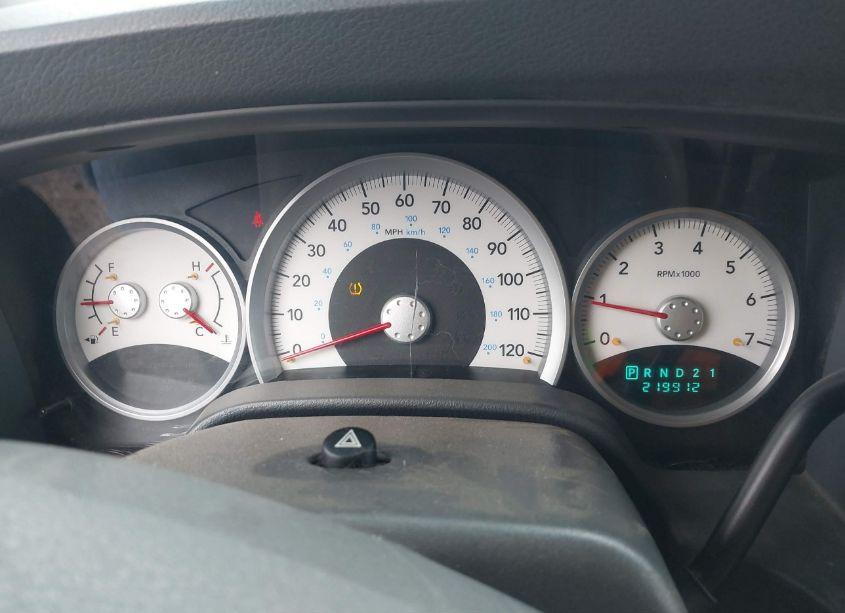 Photo 7 of 2005 Dodge Durango LIMITED (VIN 1D4HB58D15F556665)