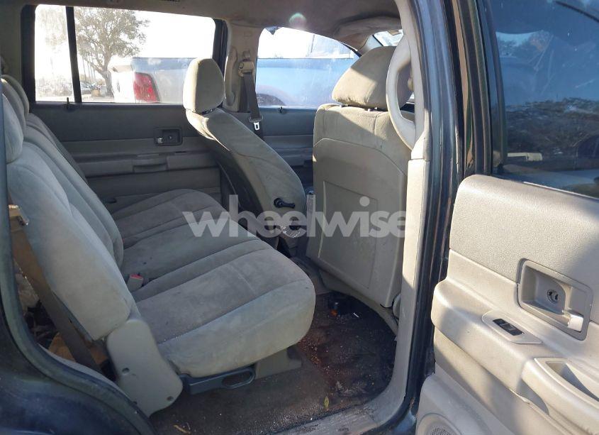 Photo 8 of 2005 Dodge Durango SLT (VIN 1D4HD48NX5F621655)