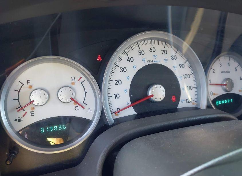 Photo 7 of 2004 Dodge Durango LIMITED (VIN 1D4HD58D54F175992)