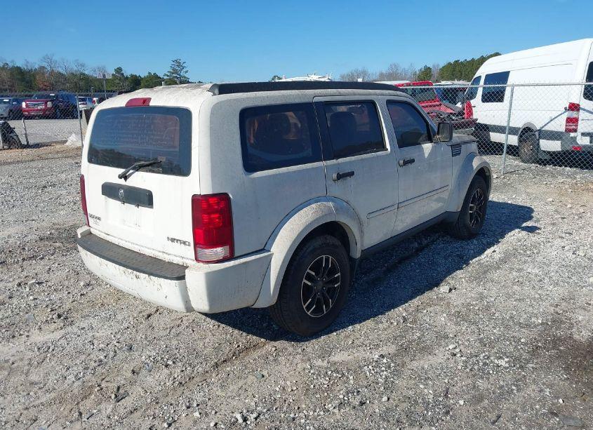 Photo 4 of 2010 Dodge Nitro SE (VIN 1D4PT2GK6AW115924)