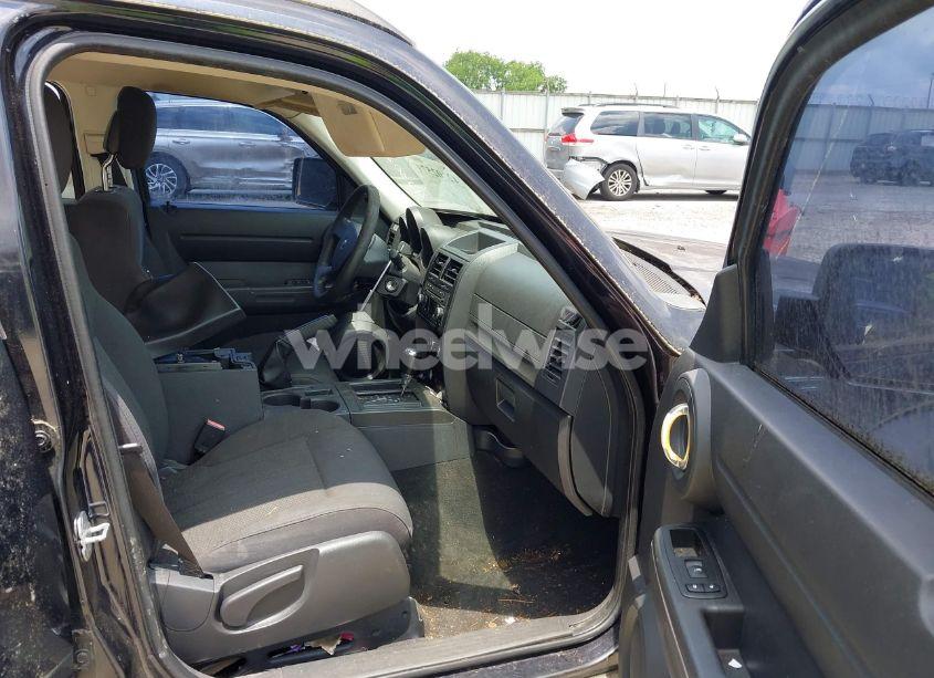 Photo 5 of 2011 Dodge Nitro HEAT (VIN 1D4PT4GK2BW514844)