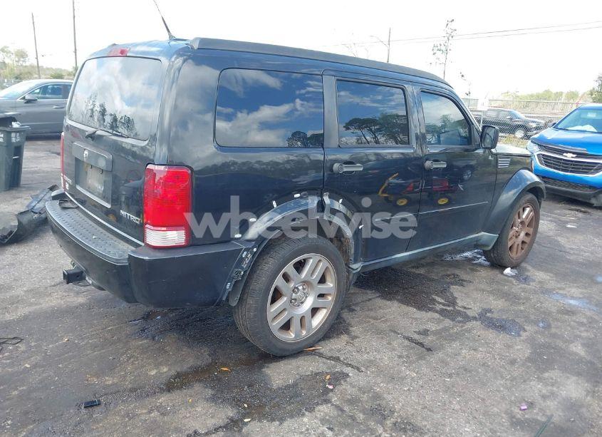 Photo 4 of 2011 Dodge Nitro HEAT (VIN 1D4PT4GK3BW527067)