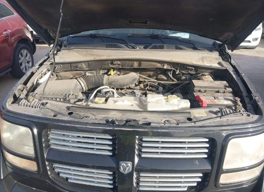 Photo 10 of 2011 Dodge Nitro HEAT (VIN 1D4PT4GK3BW602009)