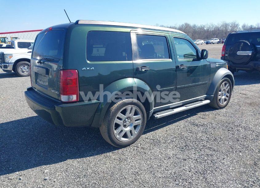 Photo 4 of 2010 Dodge Nitro SE (VIN 1D4PU2GK4AW144948)