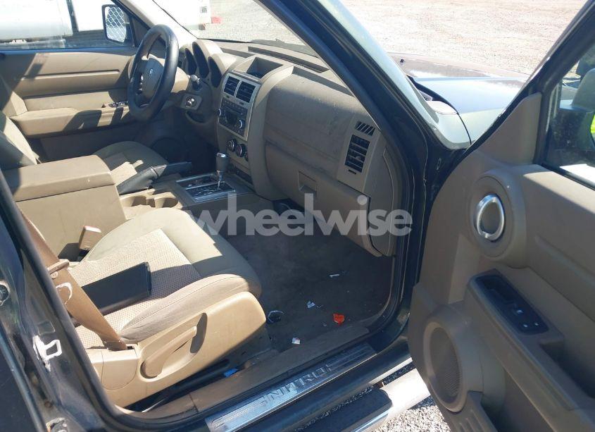 Photo 5 of 2010 Dodge Nitro SE (VIN 1D4PU2GK4AW144948)