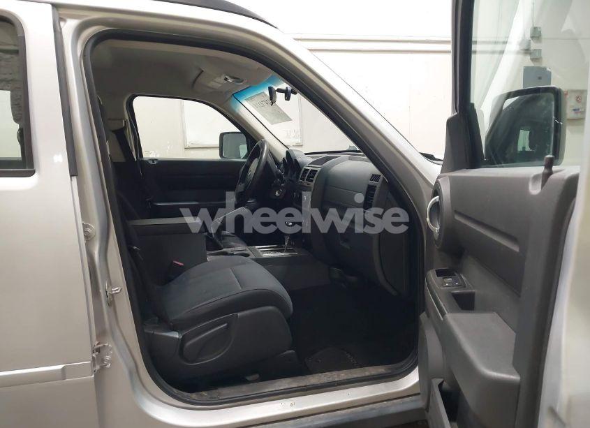 Photo 5 of 2011 Dodge Nitro SE (VIN 1D4PU2GK5BW541375)