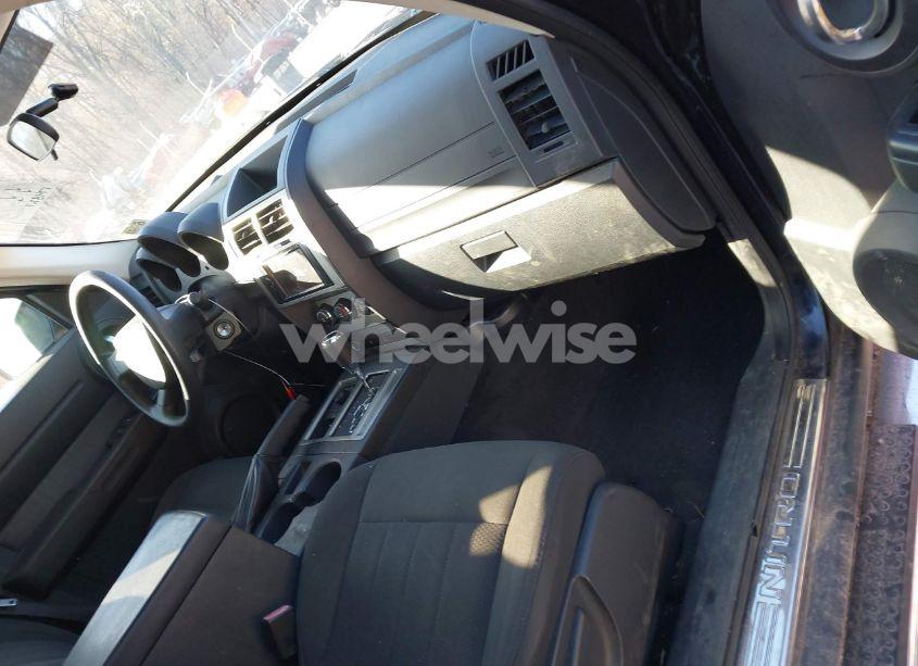 Photo 5 of 2011 Dodge Nitro HEAT (VIN 1D4PU4GK1BW522673)