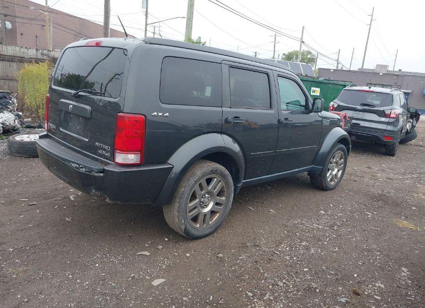 Photo 4 of 2010 Dodge Nitro HEAT (VIN 1D4PU4GK6AW175288)