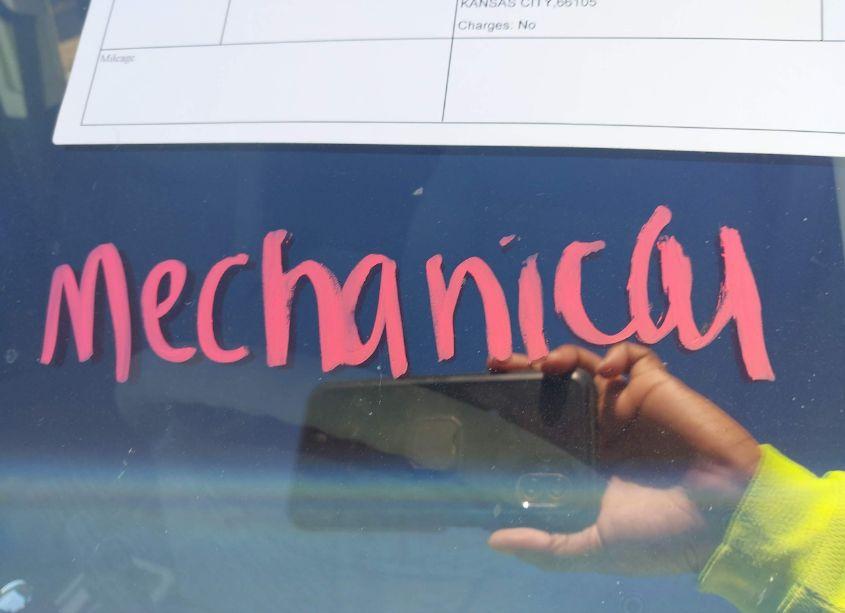 Photo 6 of 2011 Dodge Nitro HEAT (VIN 1D4PU4GX7BW501578)