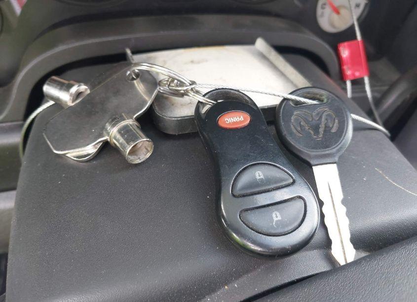 Photo 11 of 2005 Dodge Ram 1500 SLT/LARAMIE (VIN 1D7HA16D25J532356)