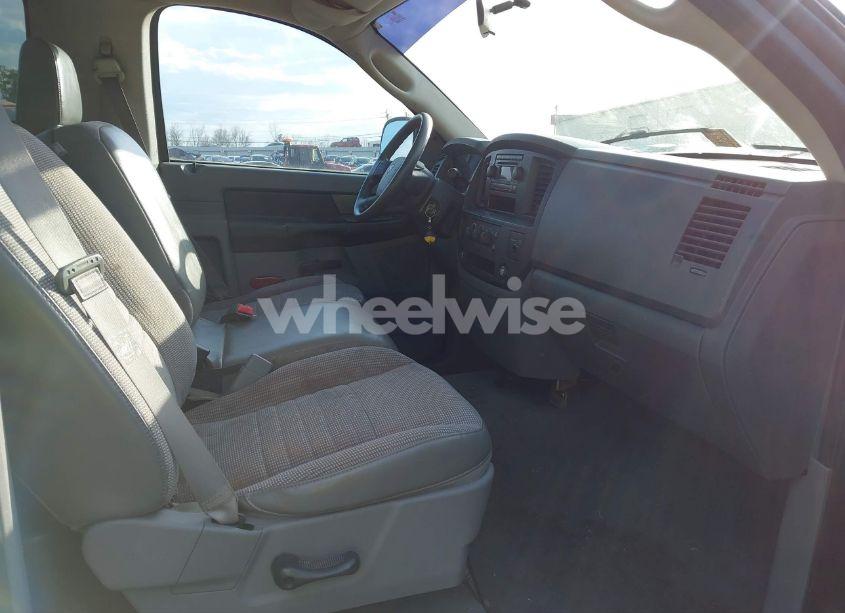 Photo 5 of 2007 Dodge Ram 1500 ST (VIN 1D7HA16K47J621377)