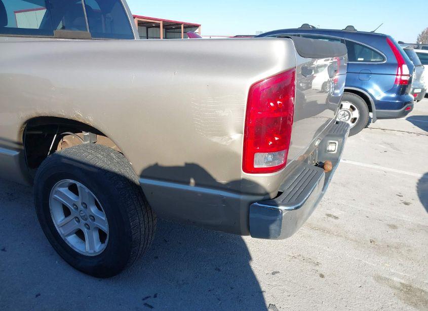 Photo 13 of 2005 Dodge Ram 1500 ST (VIN 1D7HA16K75J624268)