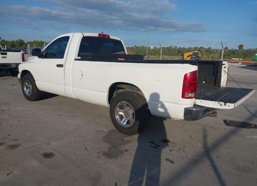 Photo 3 of 2005 Dodge Ram 1500 ST (VIN 1D7HA16N65J562677)