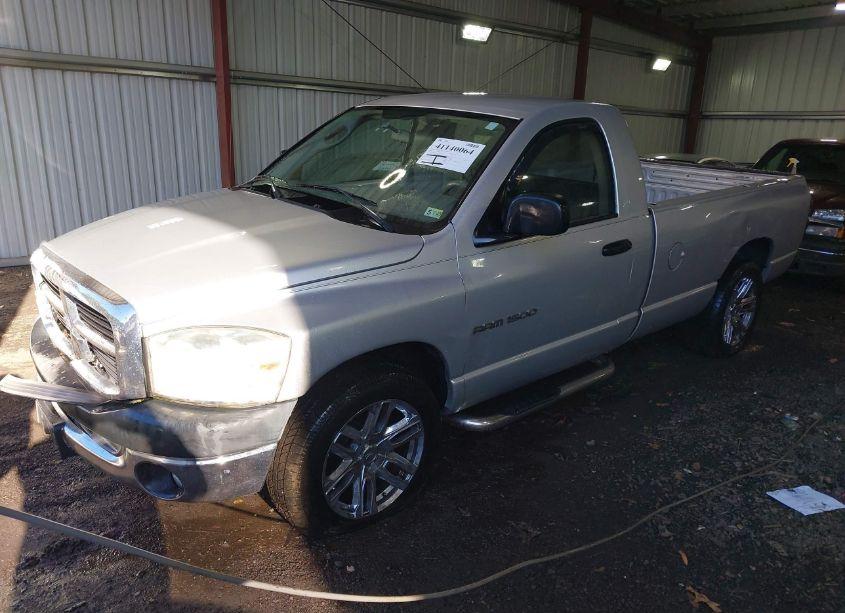 Photo 2 of 2007 Dodge Ram 1500 ST (VIN 1D7HA16P77J548940)