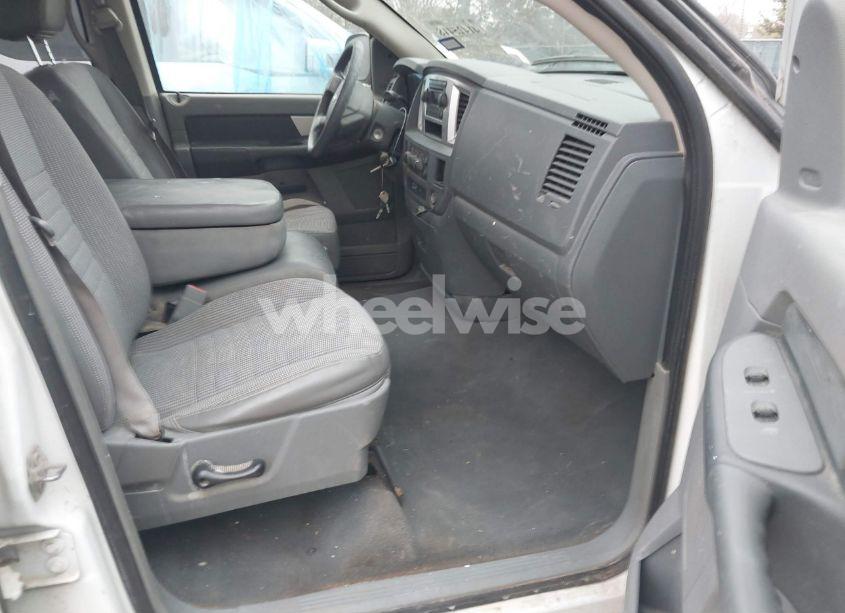 Photo 5 of 2008 Dodge Ram 1500 SLT (VIN 1D7HA18228J136752)