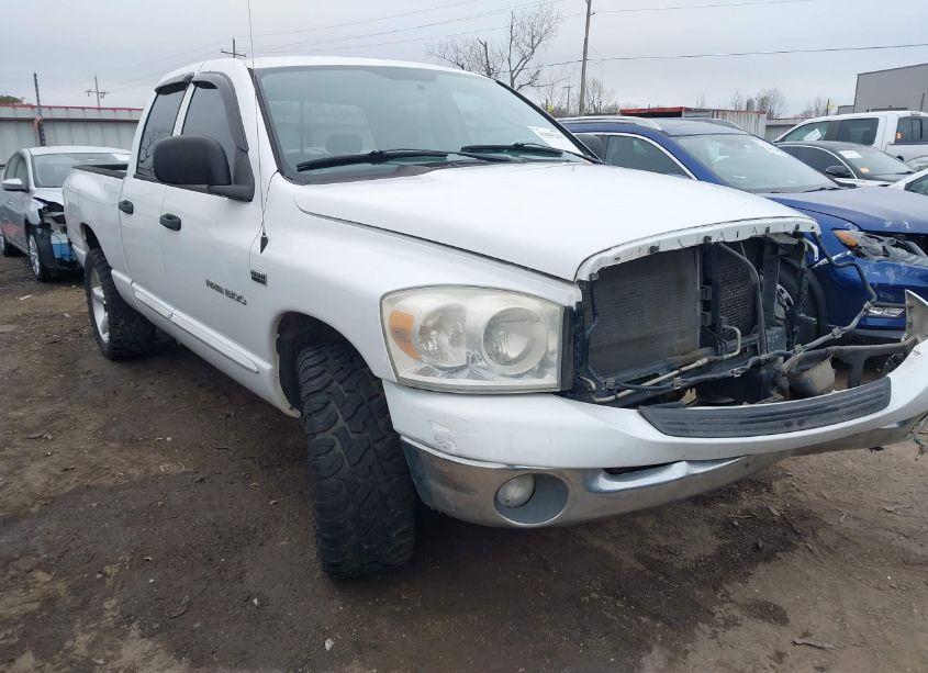 2007 Dodge Ram 1500 SLT (VIN 1D7HA182X7J501774) main photo