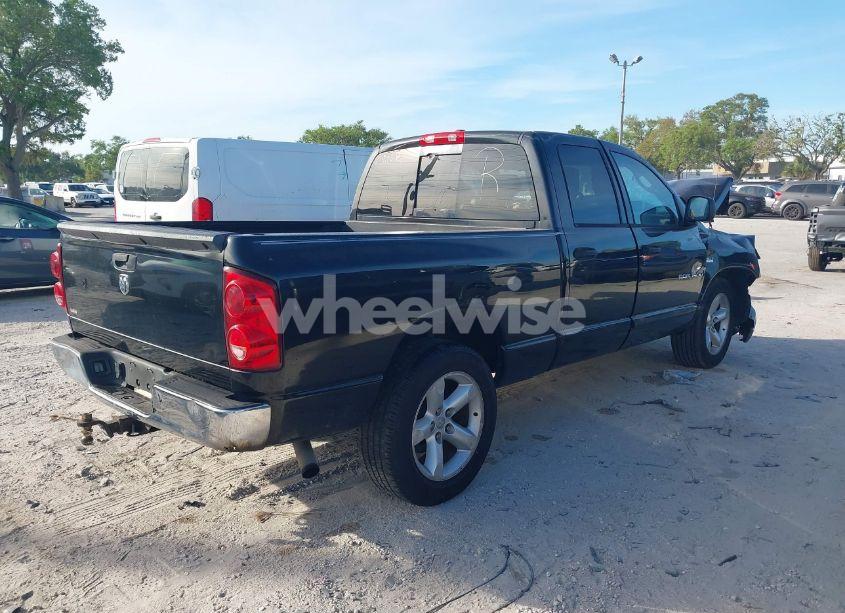 Photo 4 of 2007 Dodge Ram 1500 SLT (VIN 1D7HA182X7S178319)