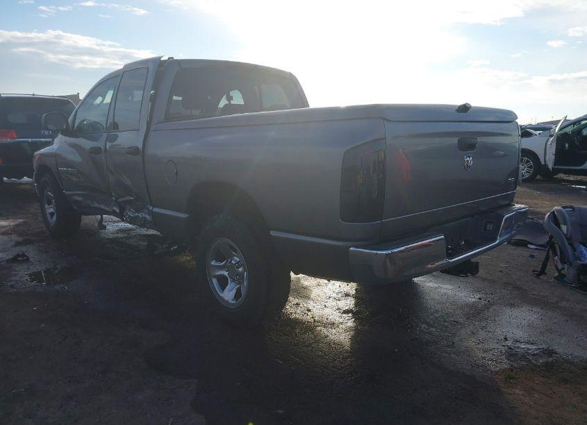 Photo 3 of 2005 Dodge Ram 1500 SLT/LARAMIE (VIN 1D7HA18D15J588558)