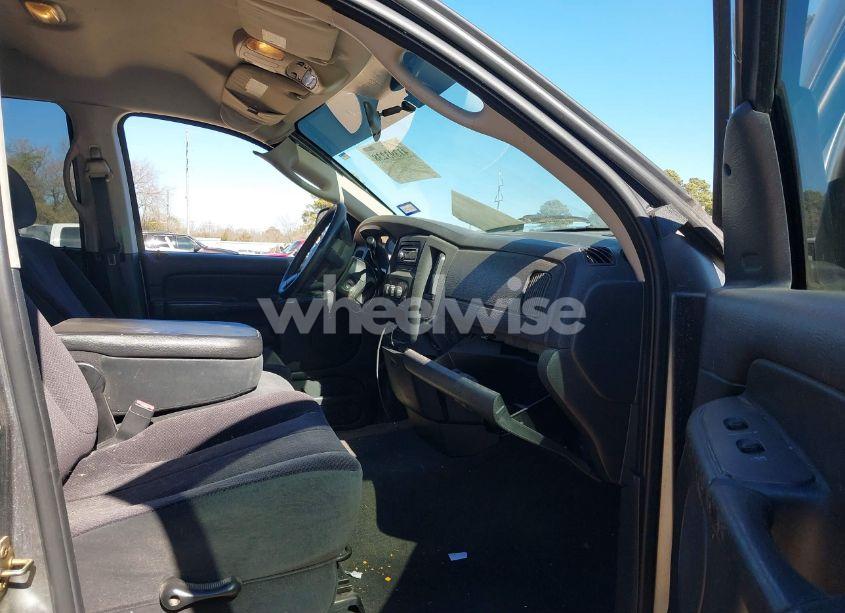 Photo 5 of 2005 Dodge Ram 1500 SLT/LARAMIE (VIN 1D7HA18D25J631515)