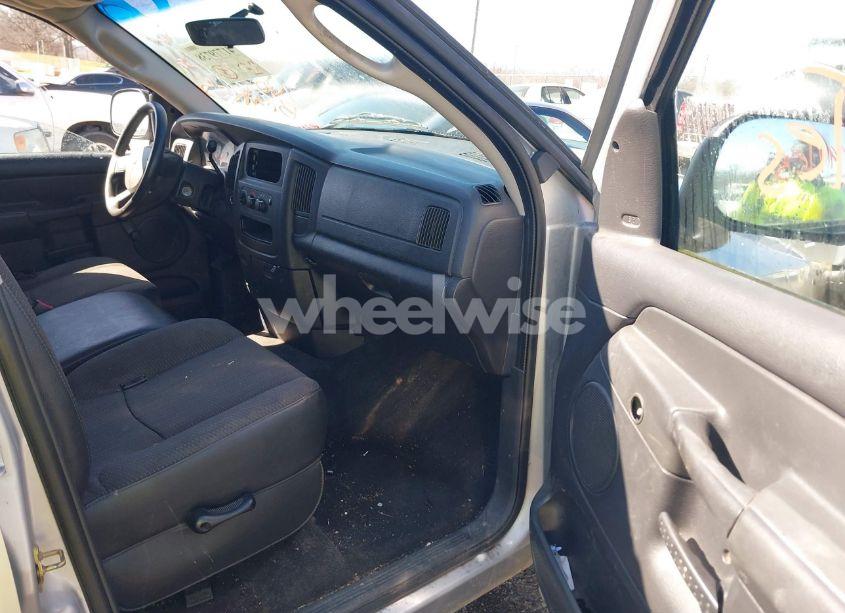 Photo 5 of 2005 Dodge Ram 1500 ST (VIN 1D7HA18D35J584835)