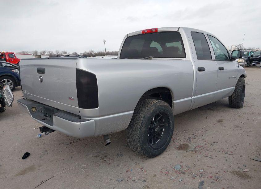 Photo 4 of 2005 Dodge Ram 1500 SLT/LARAMIE (VIN 1D7HA18D45J547390)