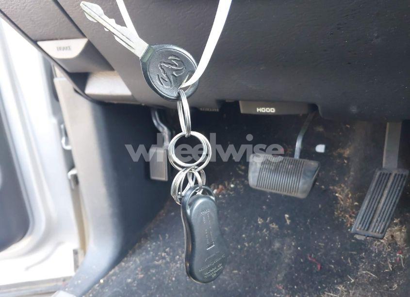 Photo 11 of 2005 Dodge Ram 1500 SLT/LARAMIE (VIN 1D7HA18D55J641066)