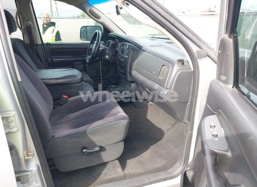 Photo 5 of 2005 Dodge Ram 1500 SLT/LARAMIE (VIN 1D7HA18D75J594834)