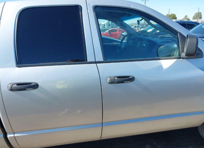 Photo 14 of 2005 Dodge Ram 1500 SLT/LARAMIE (VIN 1D7HA18D95S279348)