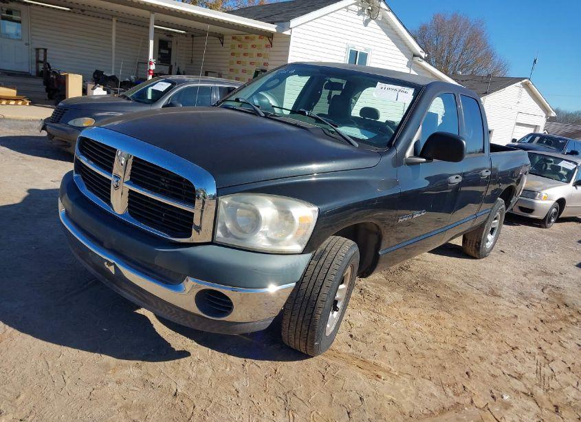 Photo 2 of 2007 Dodge Ram 1500 ST (VIN 1D7HA18K07J618957)