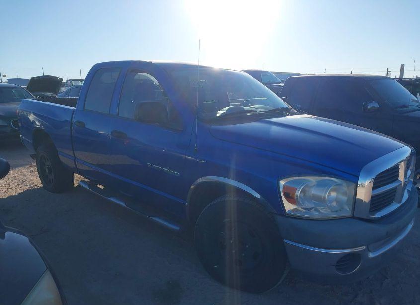 2007 Dodge Ram 1500 ST (VIN 1D7HA18KX7J632767) main photo
