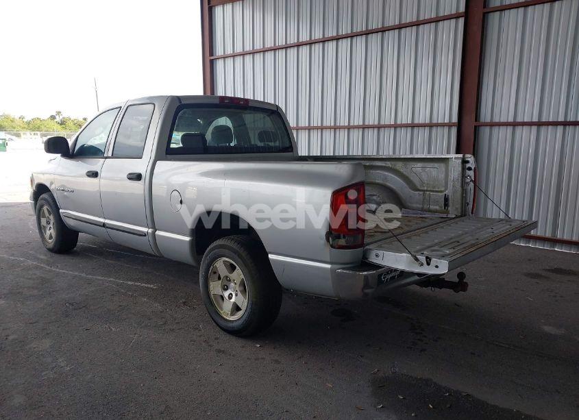 Photo 3 of 2004 Dodge Ram 1500 SLT/LARAMIE (VIN 1D7HA18N04J109229)