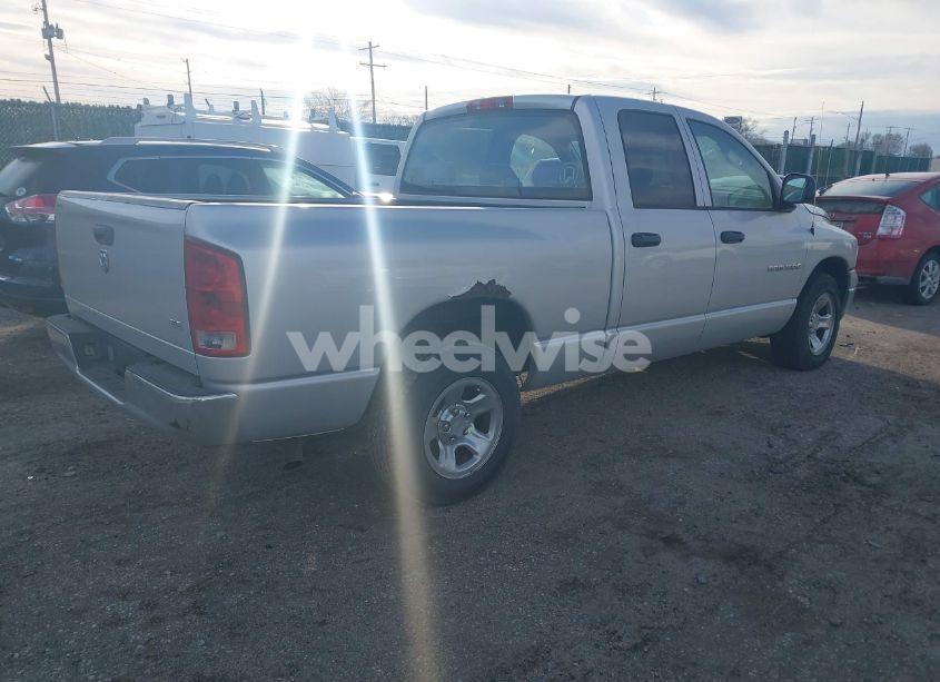 Photo 4 of 2005 Dodge Ram 1500 SLT/LARAMIE (VIN 1D7HA18N05S180894)