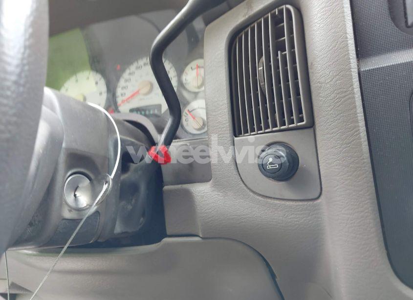 Photo 11 of 2004 Dodge Ram 1500 SLT/LARAMIE (VIN 1D7HA18N14S731624)