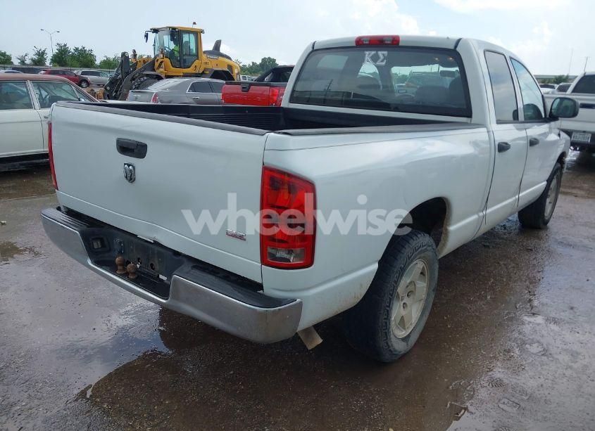 Photo 4 of 2005 Dodge Ram 1500 SLT/LARAMIE (VIN 1D7HA18N15S251469)