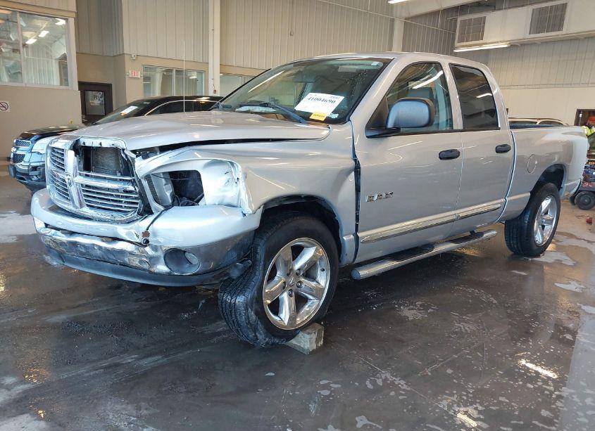 Photo 2 of 2008 Dodge Ram 1500 SLT (VIN 1D7HA18N18J116048)