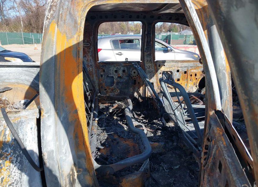 Photo 8 of 2005 Dodge Ram 1500 SLT/LARAMIE (VIN 1D7HA18N25J549888)