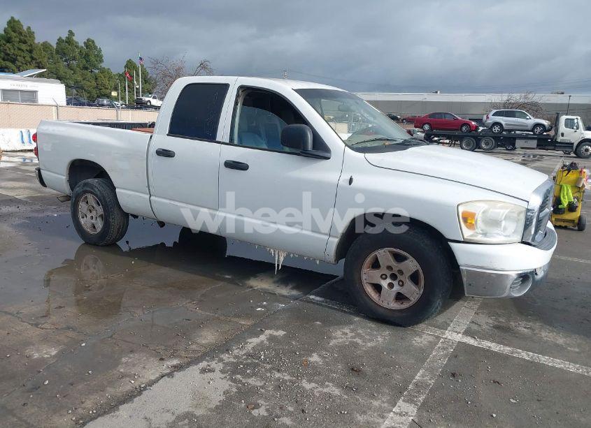 2007 Dodge Ram 1500 SLT (VIN 1D7HA18N27S238801) main photo