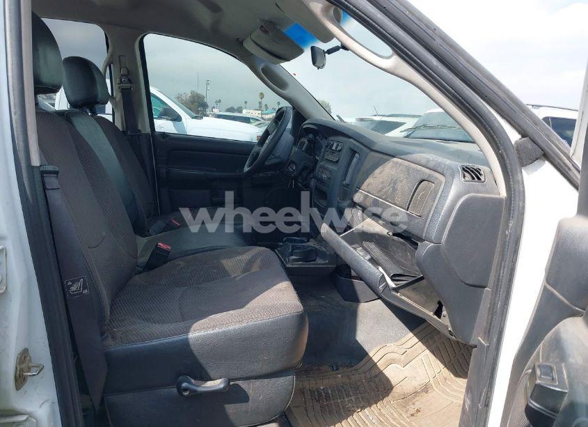 Photo 5 of 2005 Dodge Ram 1500 ST (VIN 1D7HA18N55J521048)