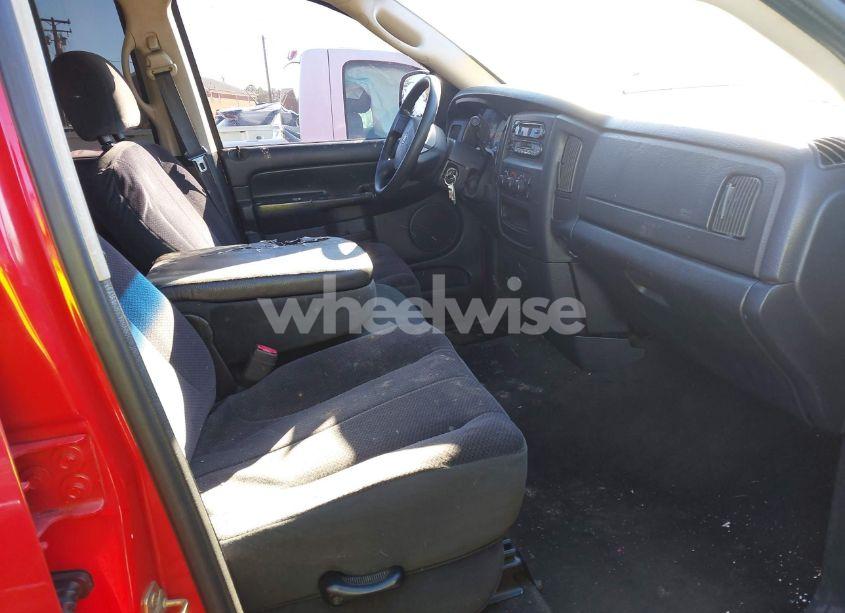 Photo 5 of 2005 Dodge Ram 1500 SLT/LARAMIE (VIN 1D7HA18NX5S324953)