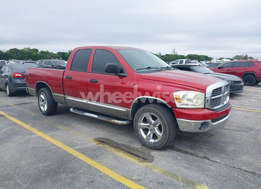 2008 Dodge Ram 1500 SLT (VIN 1D7HA18NX8J140168) main photo