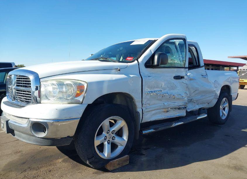 Photo 6 of 2007 Dodge Ram 1500 SLT (VIN 1D7HA18P27J501666)