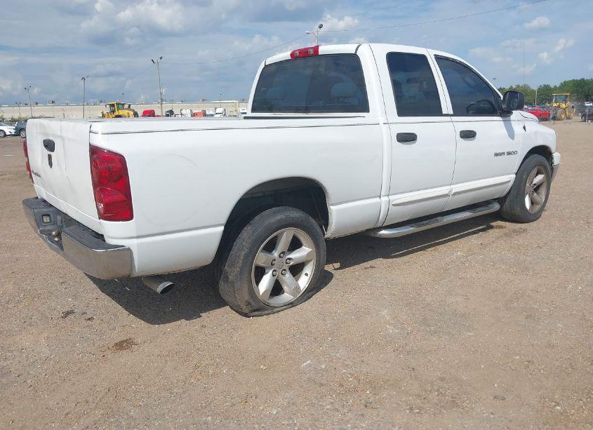 Photo 4 of 2007 Dodge Ram 1500 SLT (VIN 1D7HA18P87J501672)