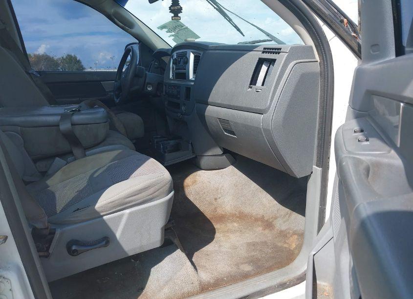 Photo 5 of 2007 Dodge Ram 1500 SLT (VIN 1D7HA18P87J501672)