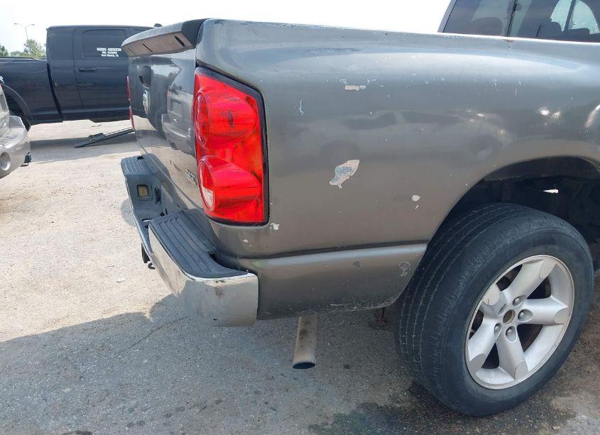 Photo 12 of 2007 Dodge Ram 1500 SLT (VIN 1D7HA18P87S114579)