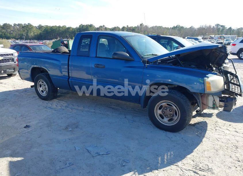 2005 Dodge Dakota ST (VIN 1D7HE22K05S289803) main photo