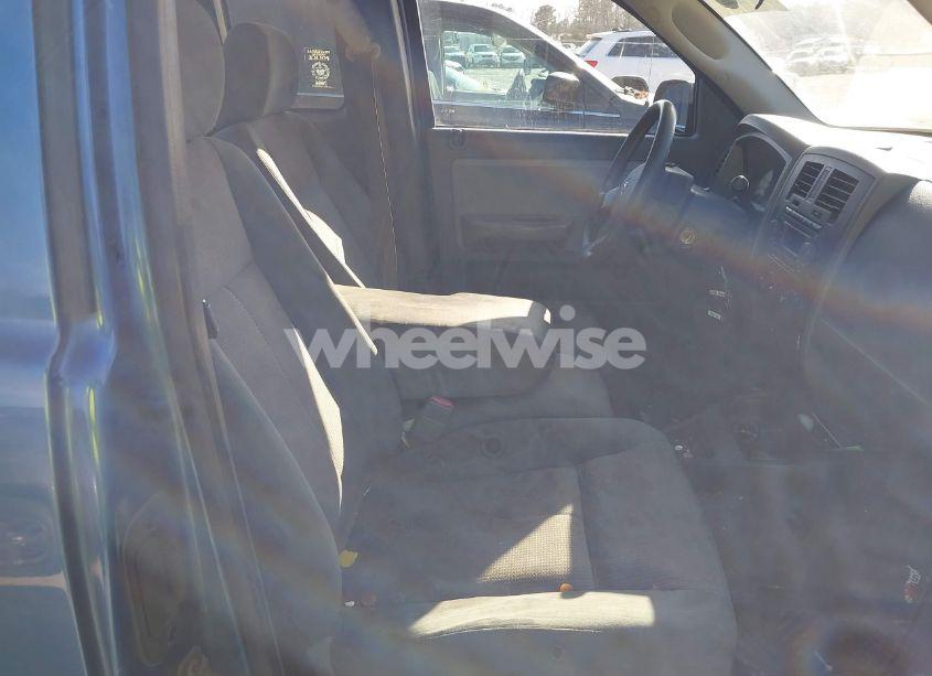 Photo 5 of 2005 Dodge Dakota ST (VIN 1D7HE22K05S289803)