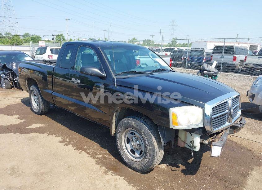 2007 Dodge Dakota ST (VIN 1D7HE22K27S113077) main photo