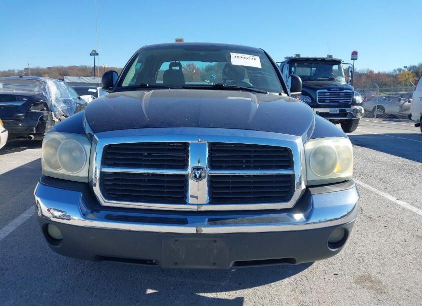 Photo 12 of 2005 Dodge Dakota SLT (VIN 1D7HE42K45S133162)