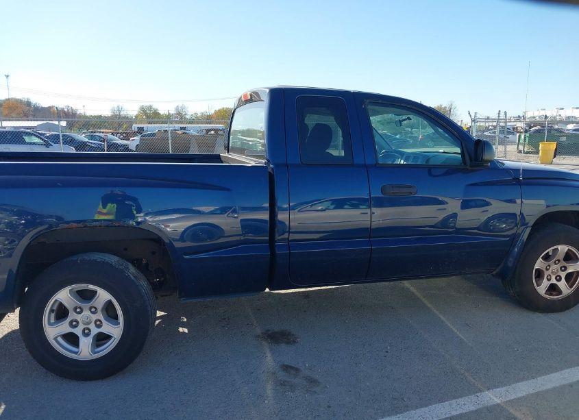 Photo 13 of 2005 Dodge Dakota SLT (VIN 1D7HE42K45S133162)